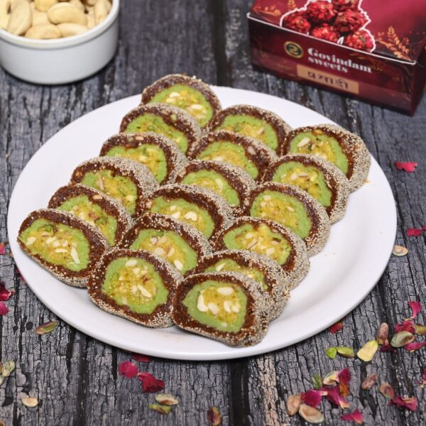 Premium fig-cashew cake with glossy texture showcasing rich dried fruit pieces